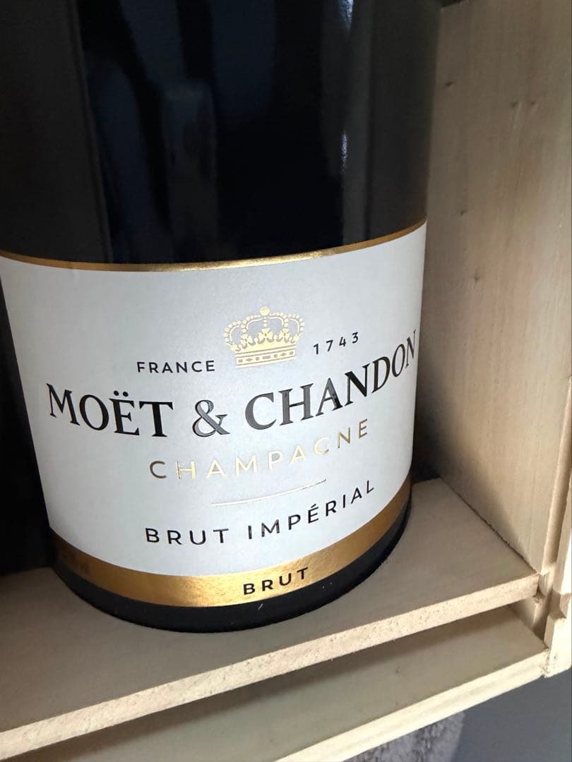 【新品】MOET & CHANDON シャンパン 6000ml 木箱入り