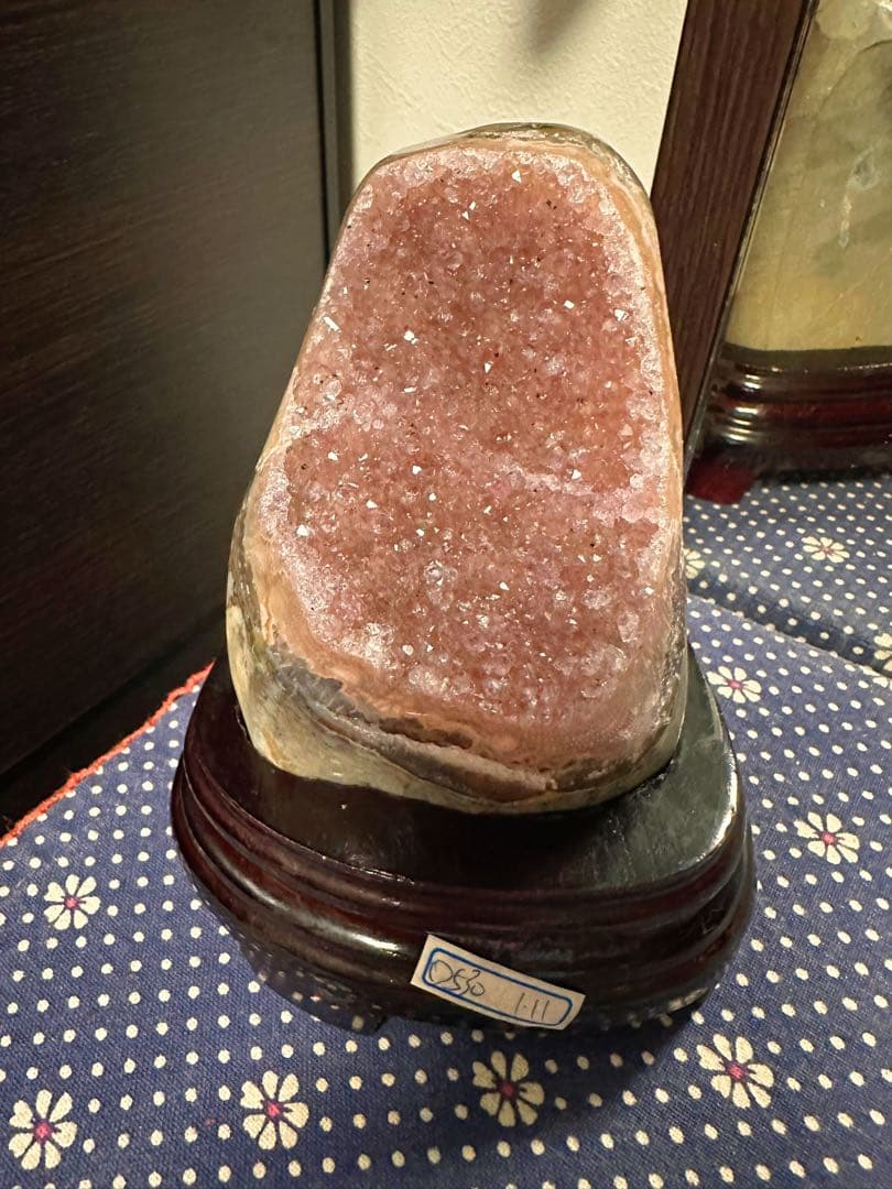 超可愛い　ウルグアイ産アメジストクラスター ピンク色天然石　原石