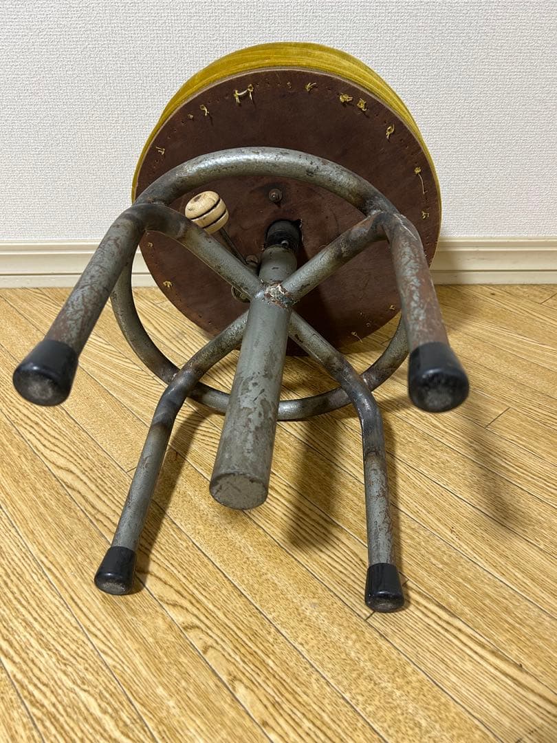 フランスヴィンテージ ベロアのスツール 回転丸椅子