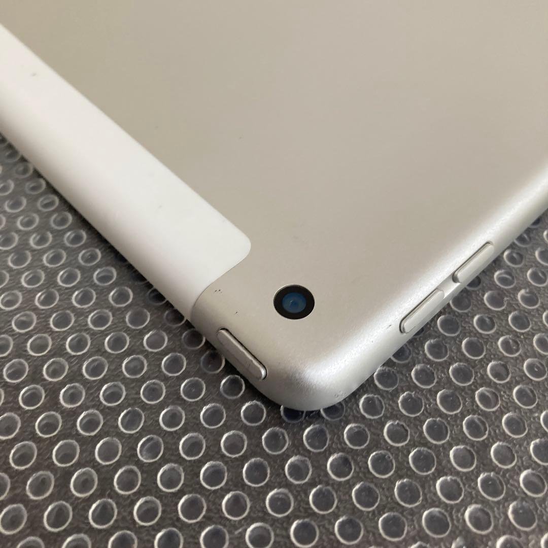 801【早い者勝ち】電池良好☆iPad7 第7世代 32GB SIMフリー☆