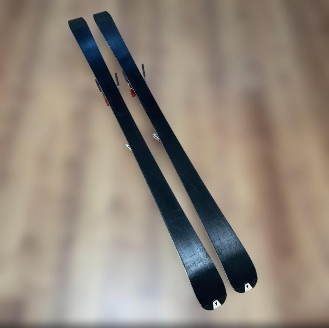 【送料無料‼︎】ATOMIC 140cm スキー板