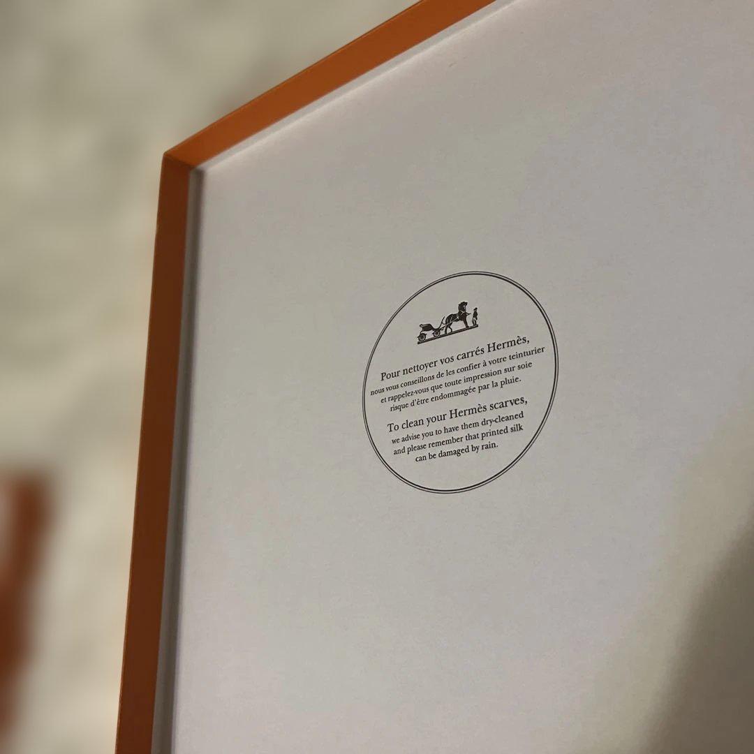 エルメス　カレ　シルク　新品未使用