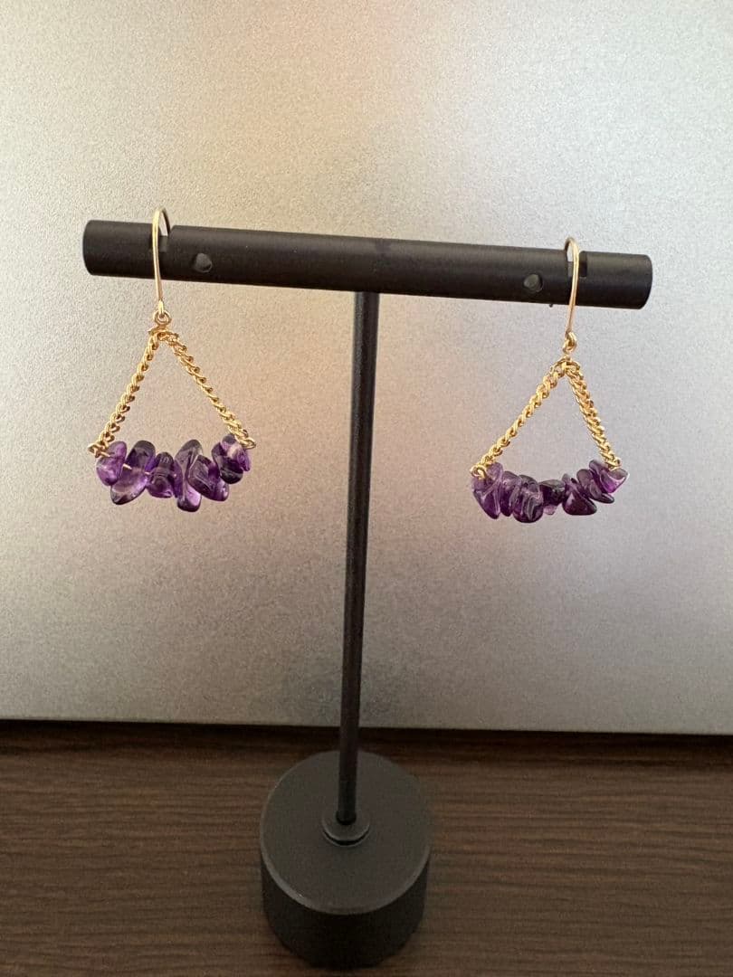 K18アメジストピアス