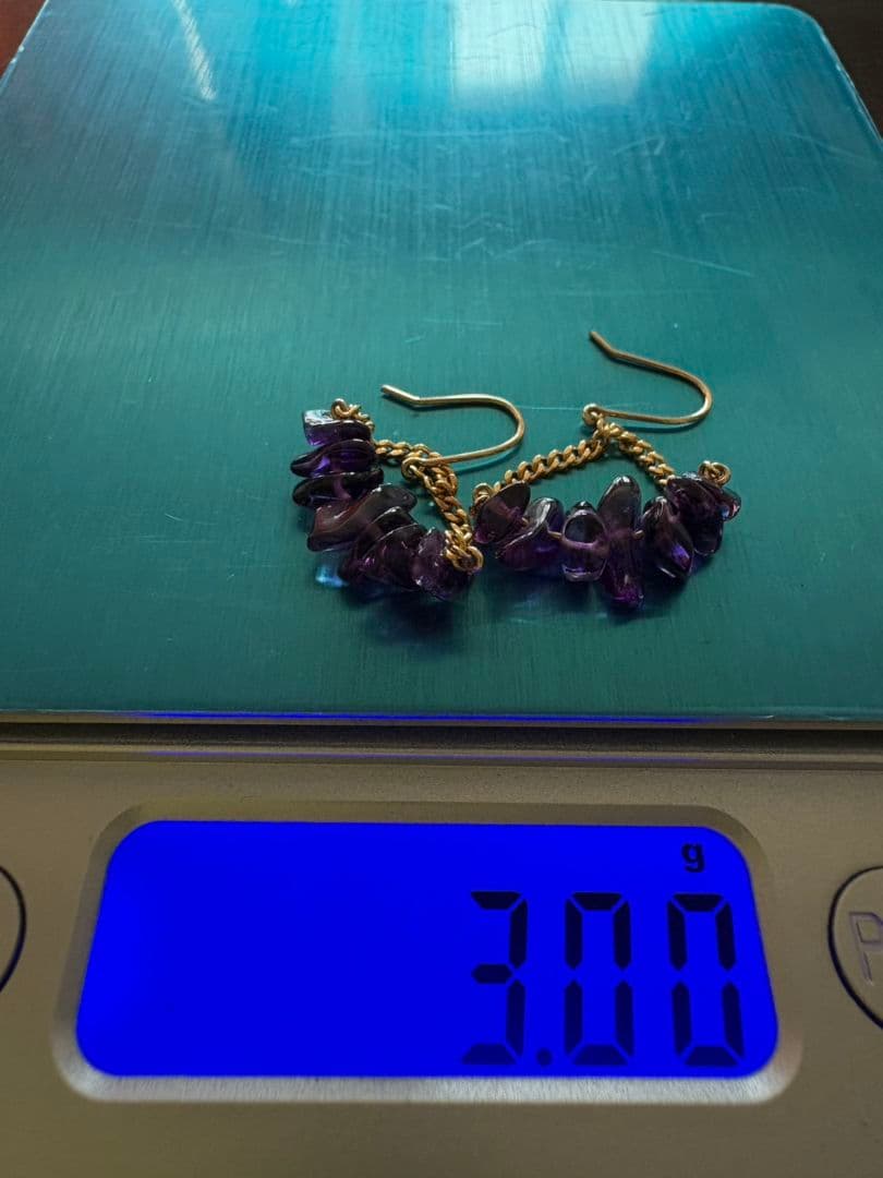 K18アメジストピアス