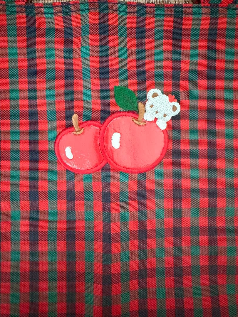 ファミリア　チェック柄トートバッグ リンゴ刺繍