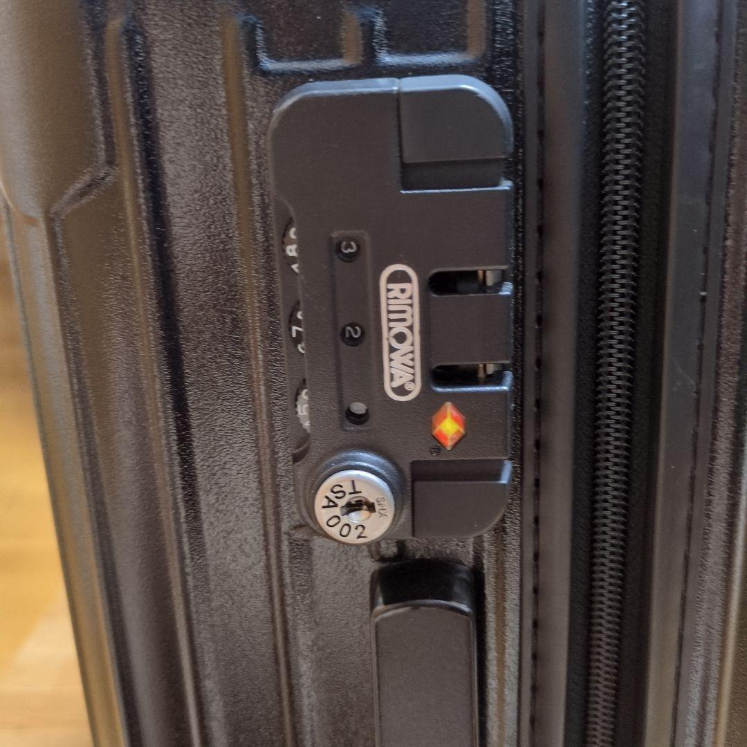 RIMOWA 機内持込　二輪スーツケース　ブラック