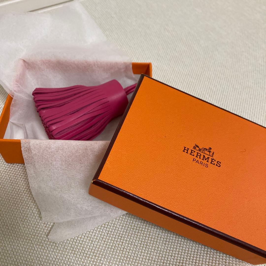 HERMESキーリング　カルメン　ピンク