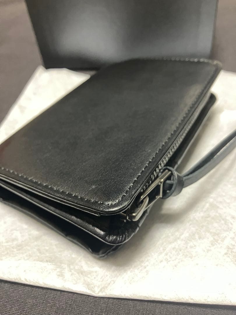 RIPVANWINKLE レザーウォレット 二つ折り財布 ブラック 縦 ボタン留