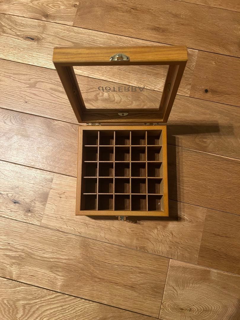 doTERRA 木製エッセンシャルオイルボックス&エッセンシャルオイルセット