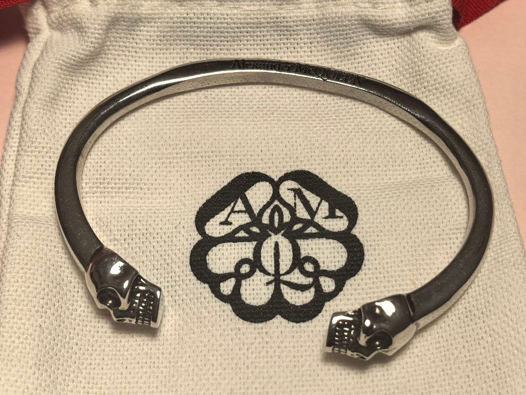 ALEXANDER McQUEENブレスレット THIN TWIN SKULL