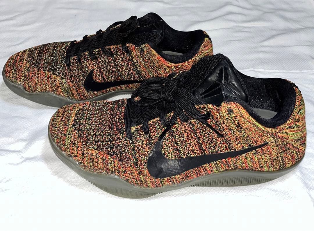 NIKE KOBE Ⅺ ALT（オルタネイト）コービー１１