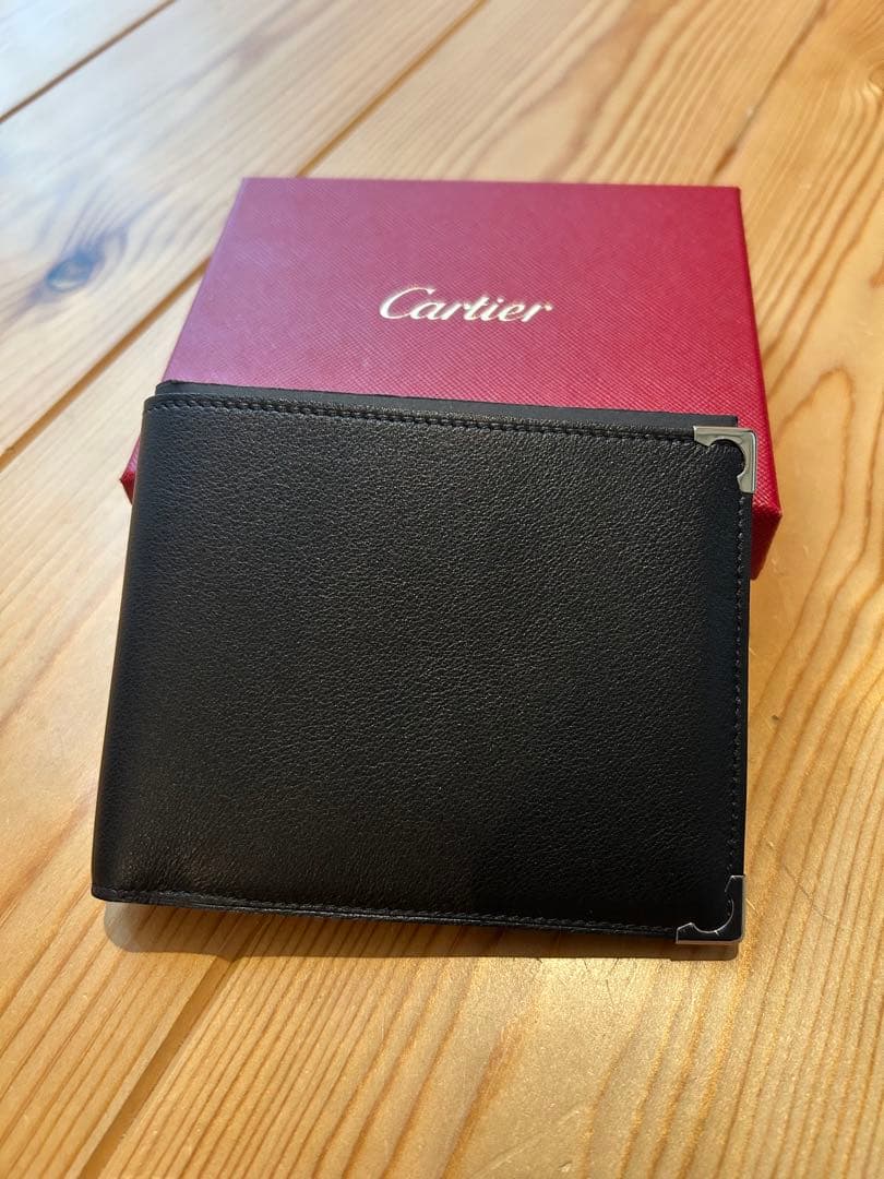 【美品】Cartier ブラックレザー 二つ折り財布