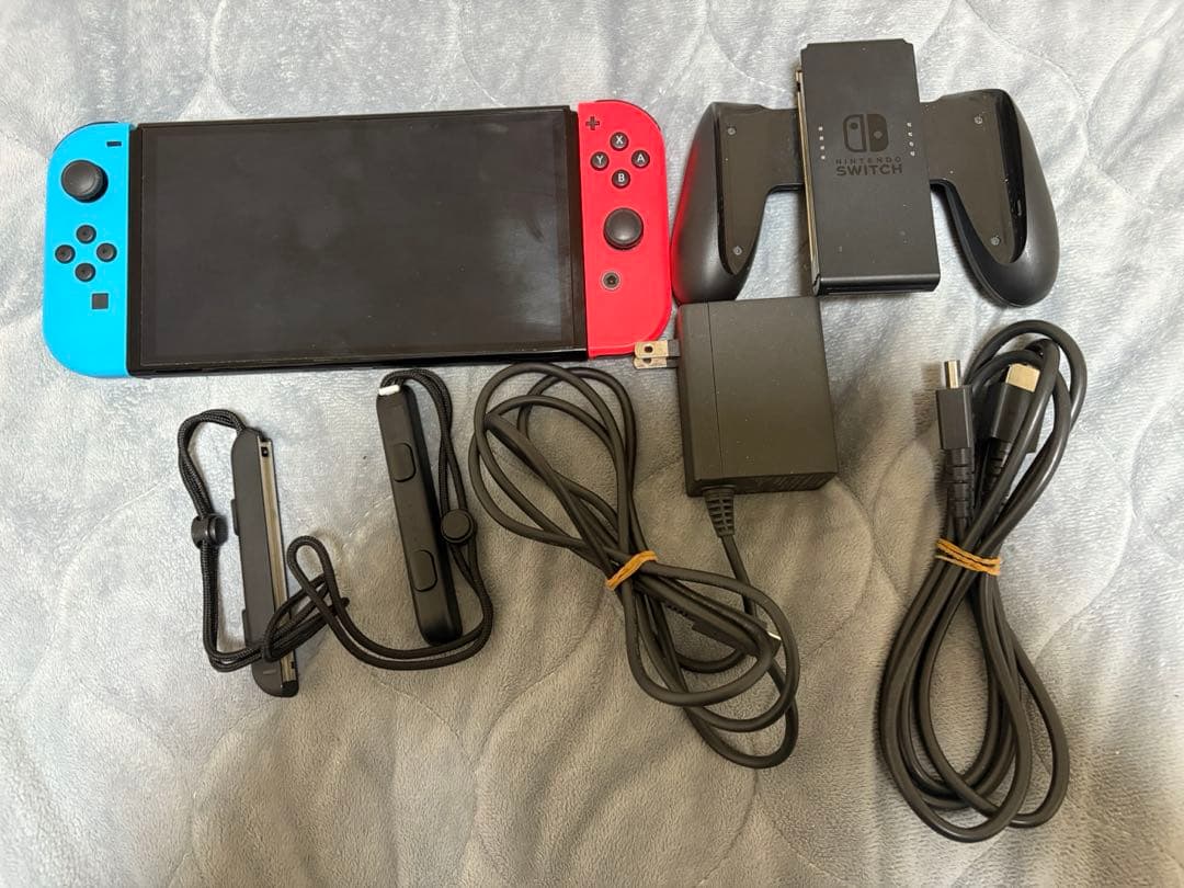 ヴ*ン様 [正規品]Switch有機EL 本体のみ ドッグなし ケーブル等 セッ