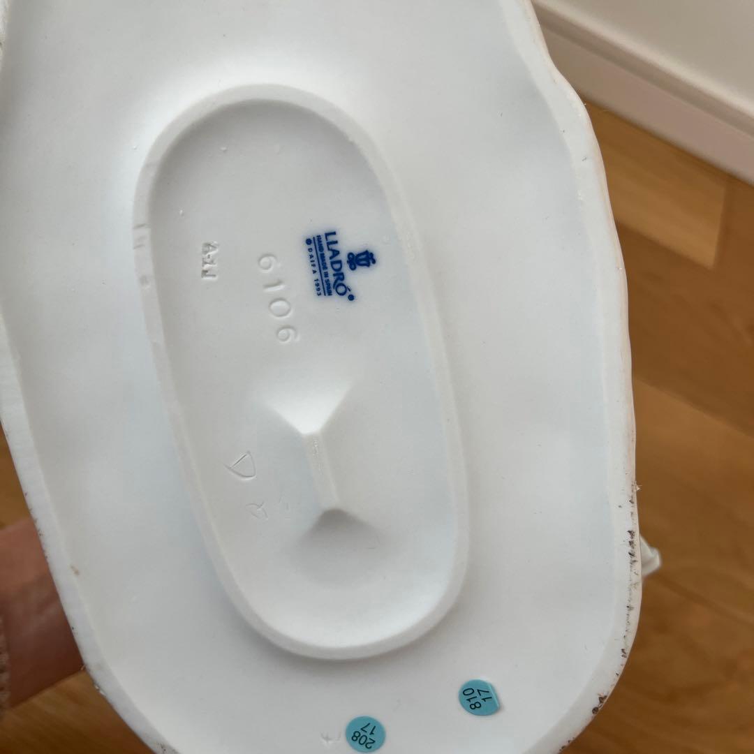 リヤドロ　春を告げる小鳥たち