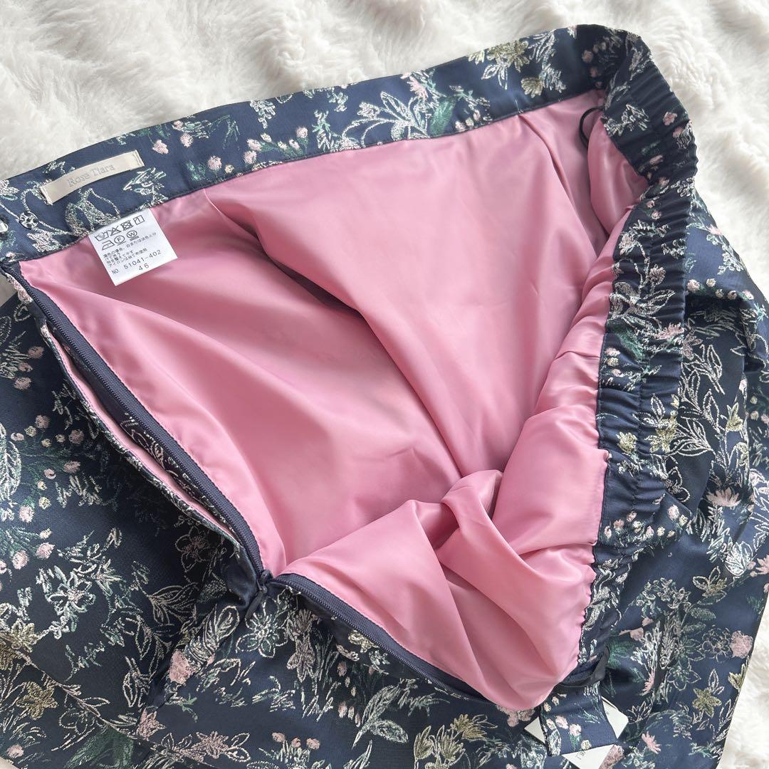 大きいサイズ✨新品　ローズティアラ★ジャガードフレアスカート　花柄　ネイビー