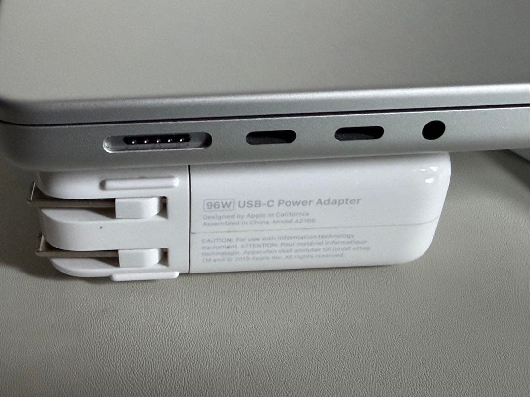 MacBook Pro 14“ M1 Pro 32GB US