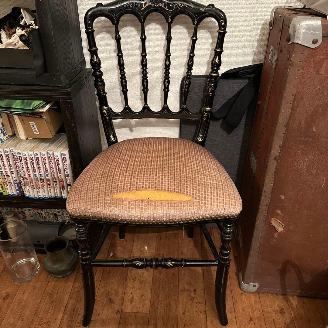 じょんさん専用ナポレオンチェア　黒い木製の装飾椅子