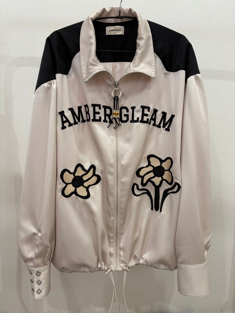 AMBERGLEAM サテン ジップアップジャケット