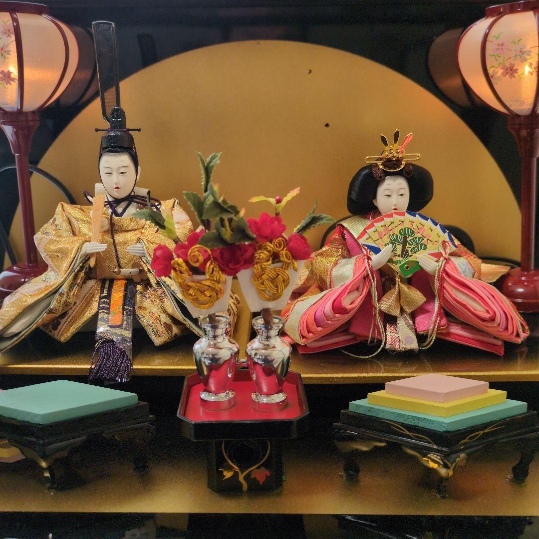 雛人形 ガラスケース入り　ライト付き　オルゴール付き