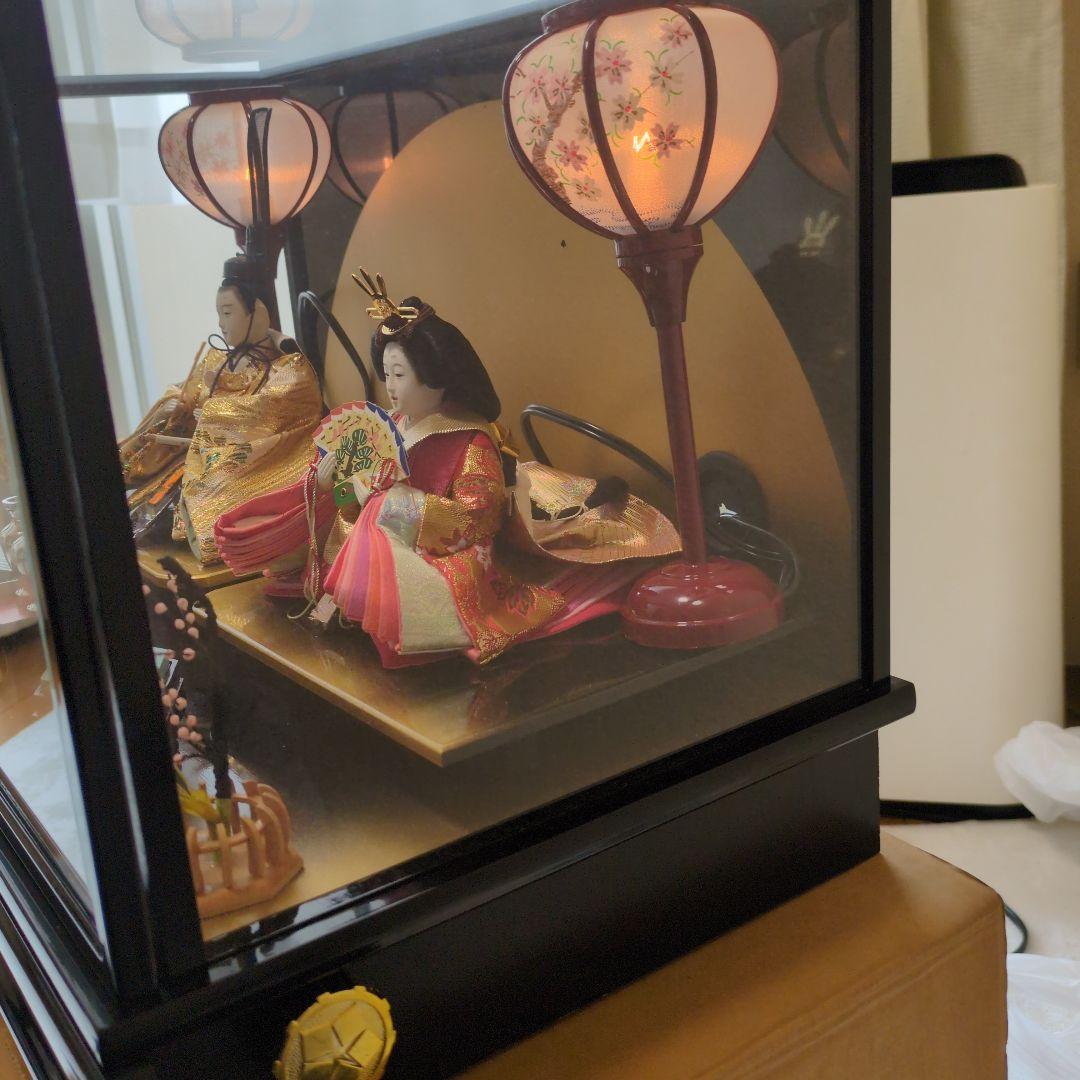 雛人形 ガラスケース入り　ライト付き　オルゴール付き