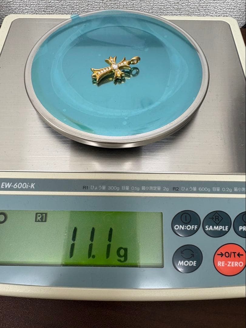 メル クロムハーツ 22k タイニーファットクロスパヴェダイヤ