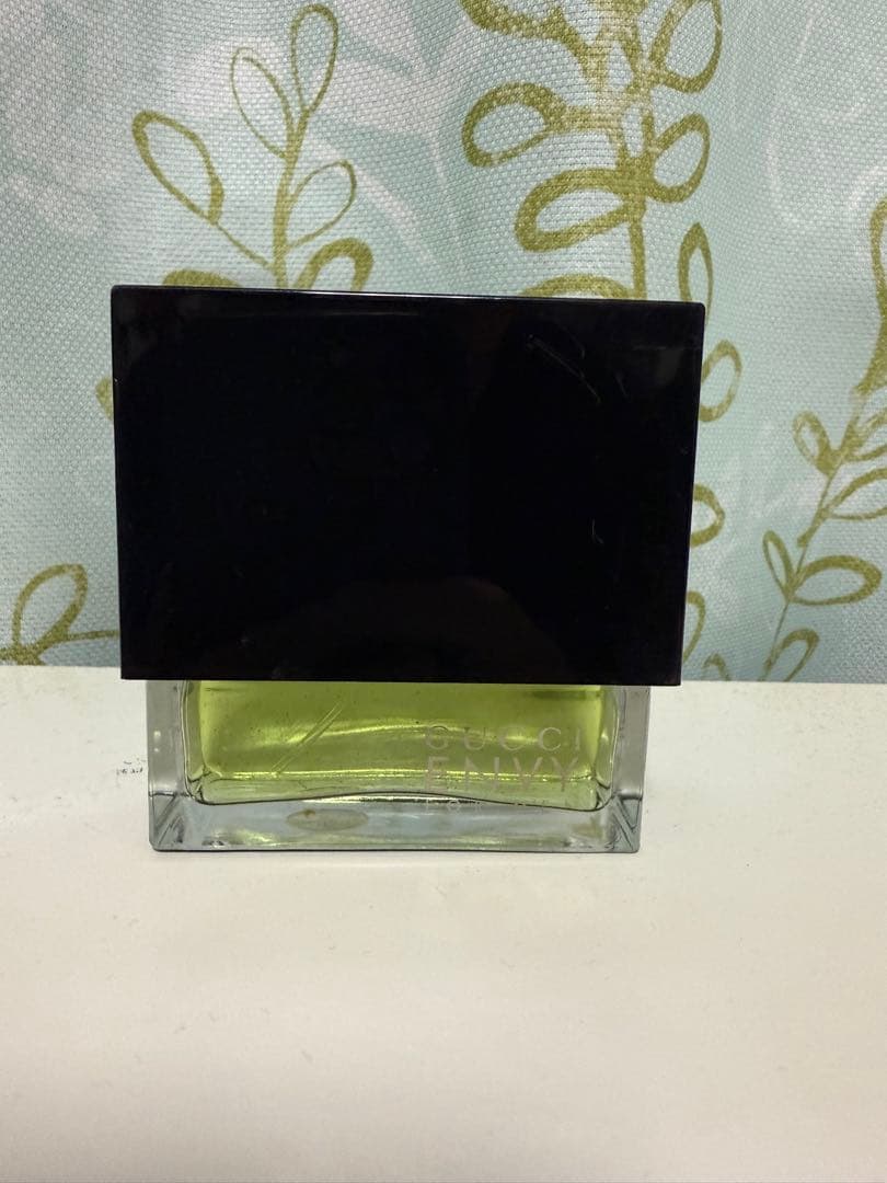 CHANEL PLATINUM ÉGOÏSTE-GUCCI ENVYFORMEN