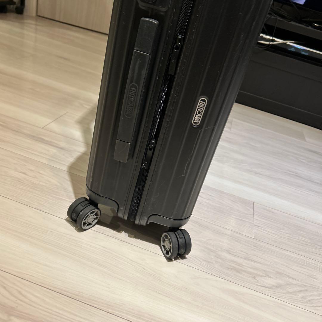 RIMOWA キャリーケース　ブラック
