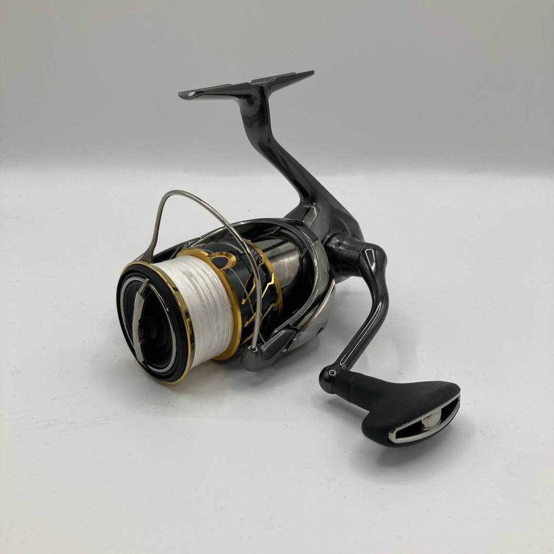SHIMANO 20ツインパワー C3000XG スピニングリール