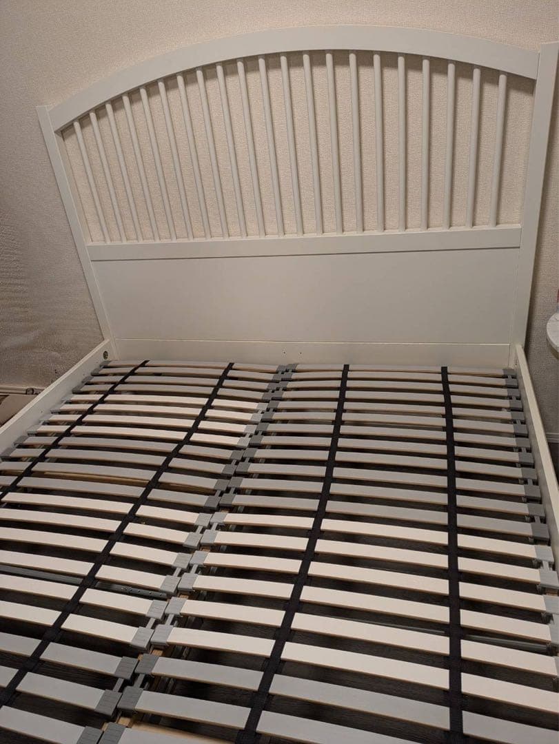 TYSEDAL ベッドフレーム ホワイト クイーンサイズ