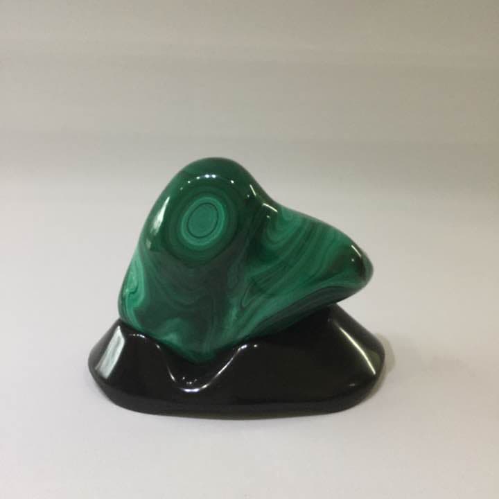 ☆高級一点物☆【原石】マラカイト(台付) No.1 天然石 パワーストーン　小