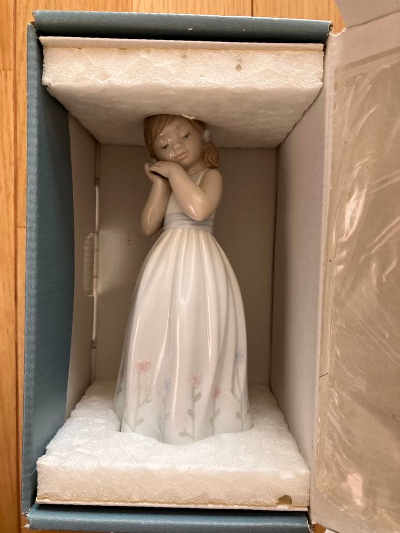 LLADRÓ 少女像 陶器製 置物