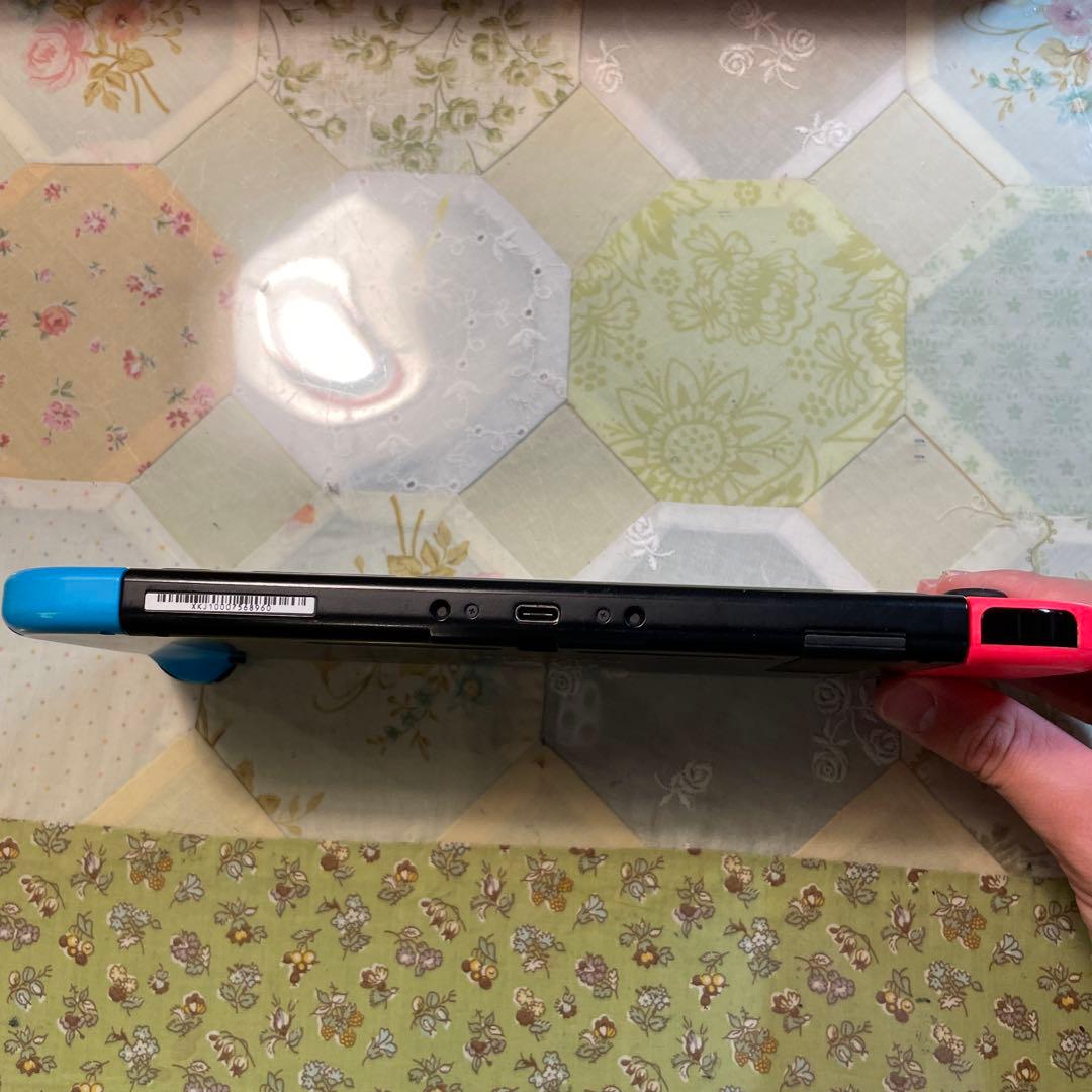 任天堂　Switch 初代