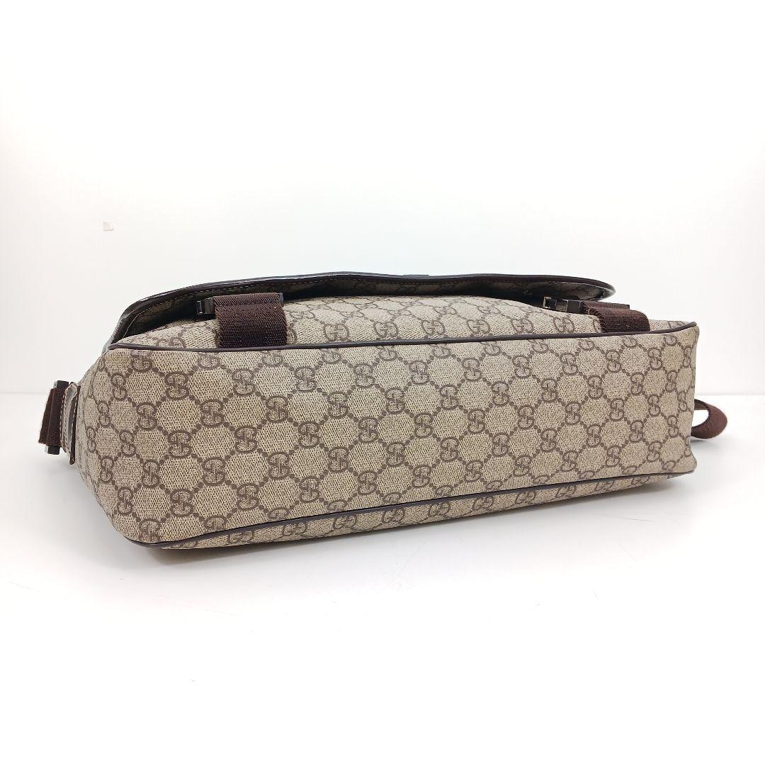 ✨人気デザイン✨GUCCI　GG スプリーム　メッセンジャーバック　PVC