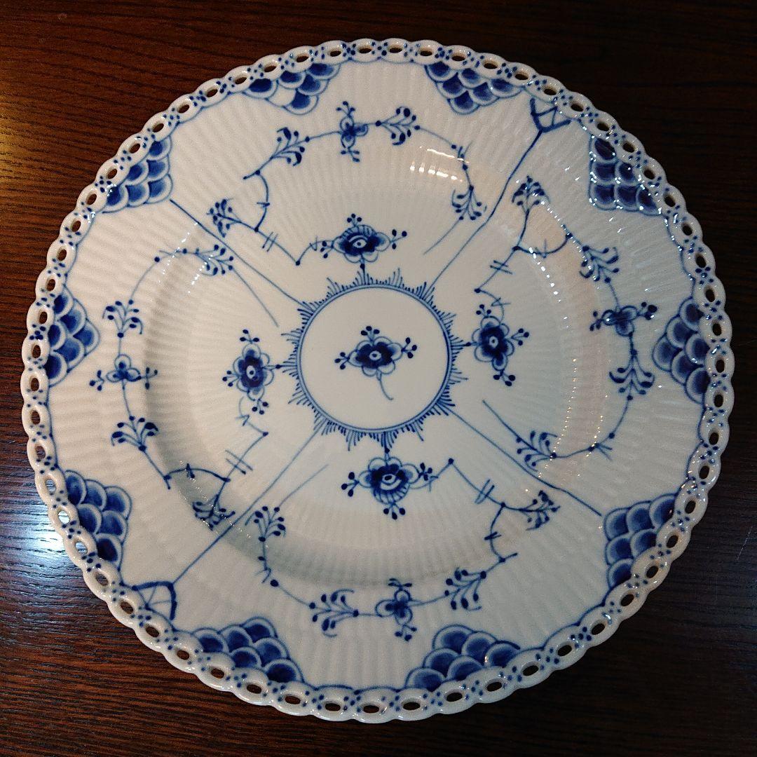 ロイヤルコペンハーゲン・ビンテージ ブルーフルーテッドフルレース皿・23.2㎝