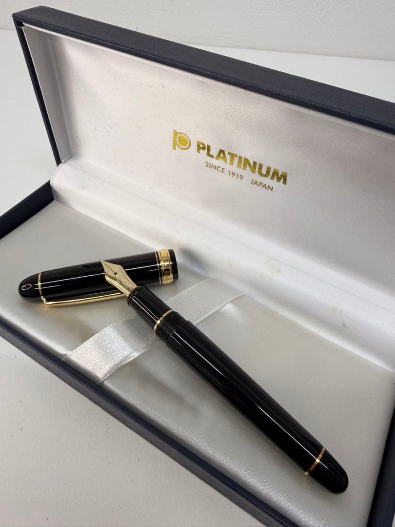 PLATINUM 14K万年筆 黒 ☆