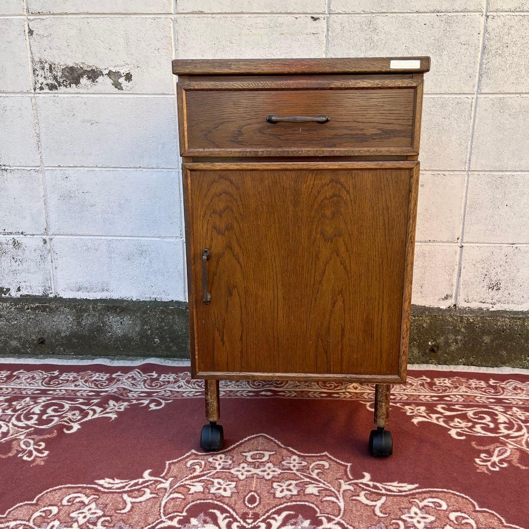 オーク材木製家具◾️パラマウントベッド 脚×キャスター付き チェスト キャビネット