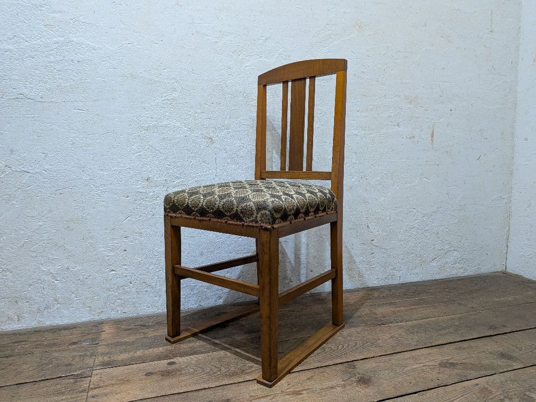 1118 ヴィンテージ　当時物　木製チェア　椅子　イス　レトロ　古家具　カフェ