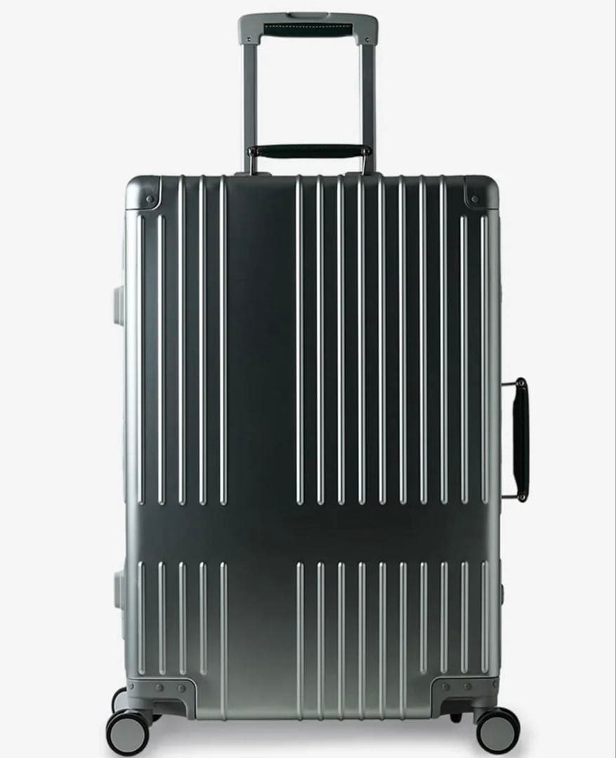 [新品未使用]イノベーター innovator アルミスーツケース 70L