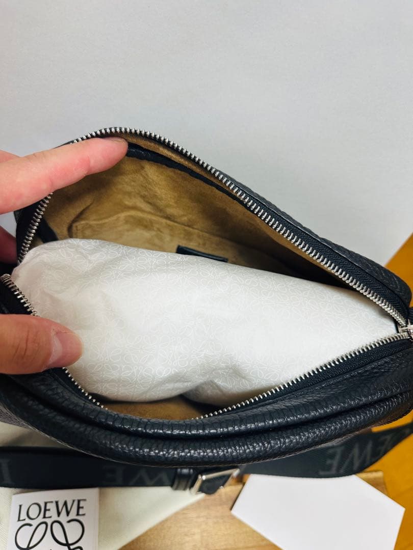 【セール9/15まで】LOEWE ペブル ショルダー バッグ 阪急メンズ大阪購入