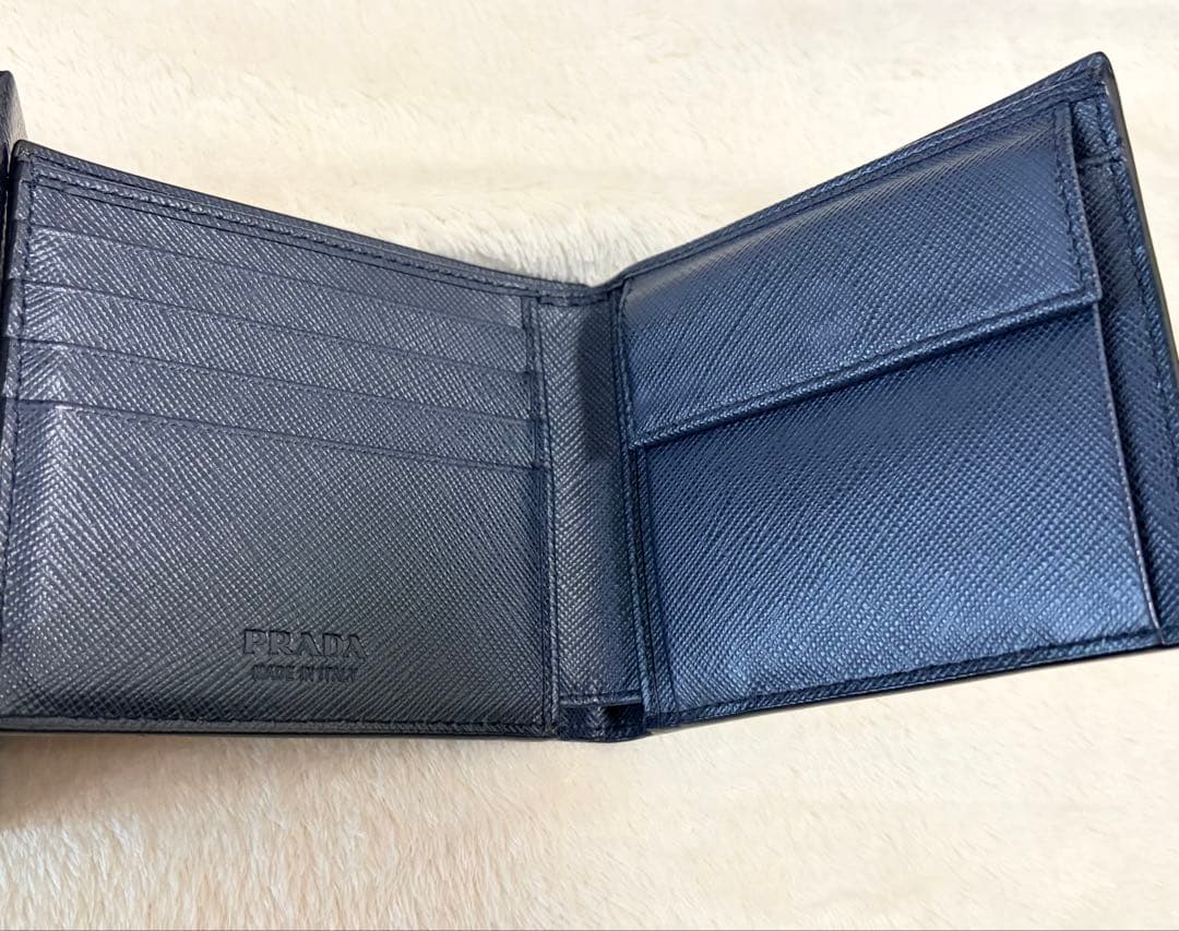 クララ PRADAサフィアーノレザー 二つ折り財布 箱付 証明カード付