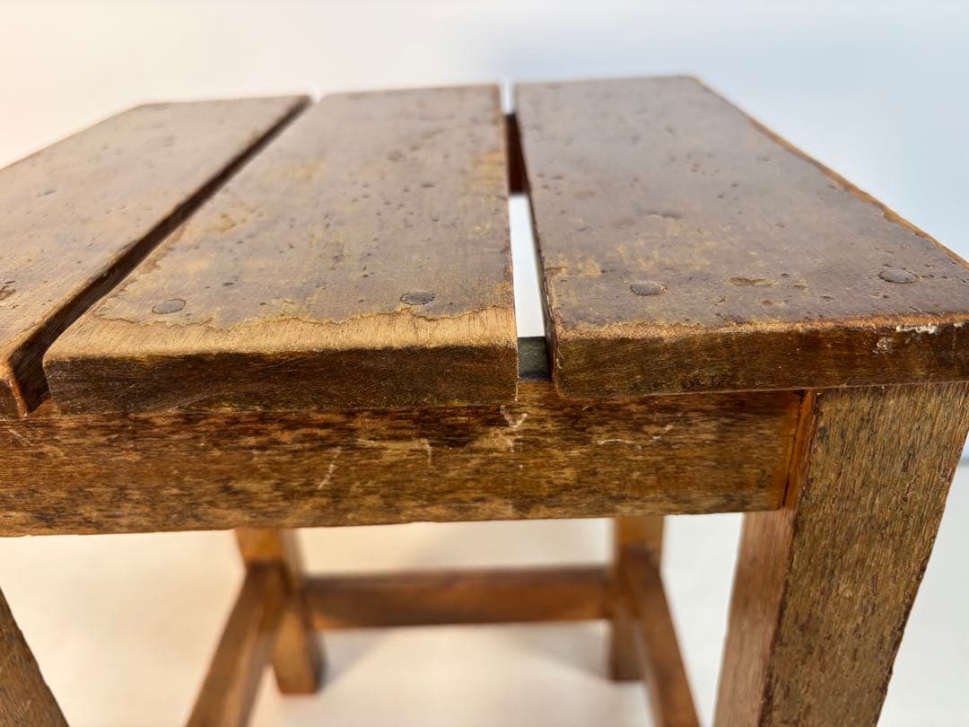 ヴィンテージ　木製スツール　角椅子　古道具　古家具