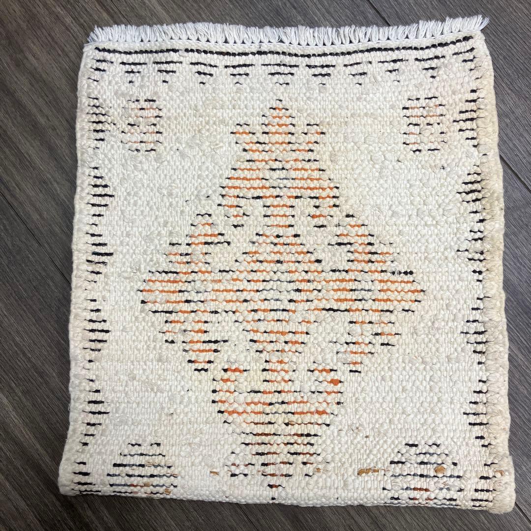 モロッコ絨毯ヴィンテージラグベルベル産 手織り絨毯 36x75cm