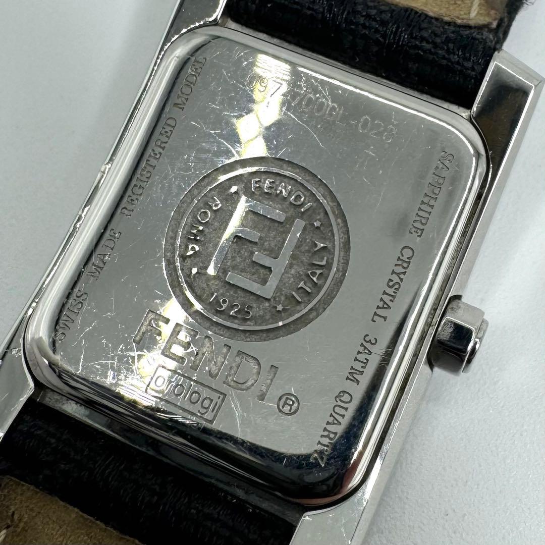 【稼動】FENDI腕時計 スクエア レディース 腕時計　7000L ズッカベルト