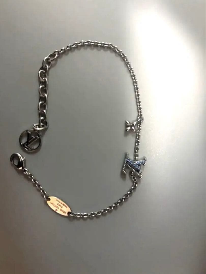 Louis Vuitton シルバーチャームブレスレット