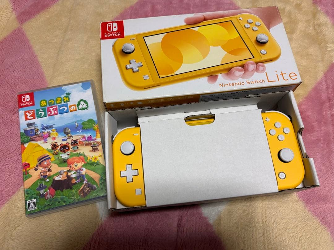 NINTENDO Swich Lite イエロー&あつまれどうぶつの森セット
