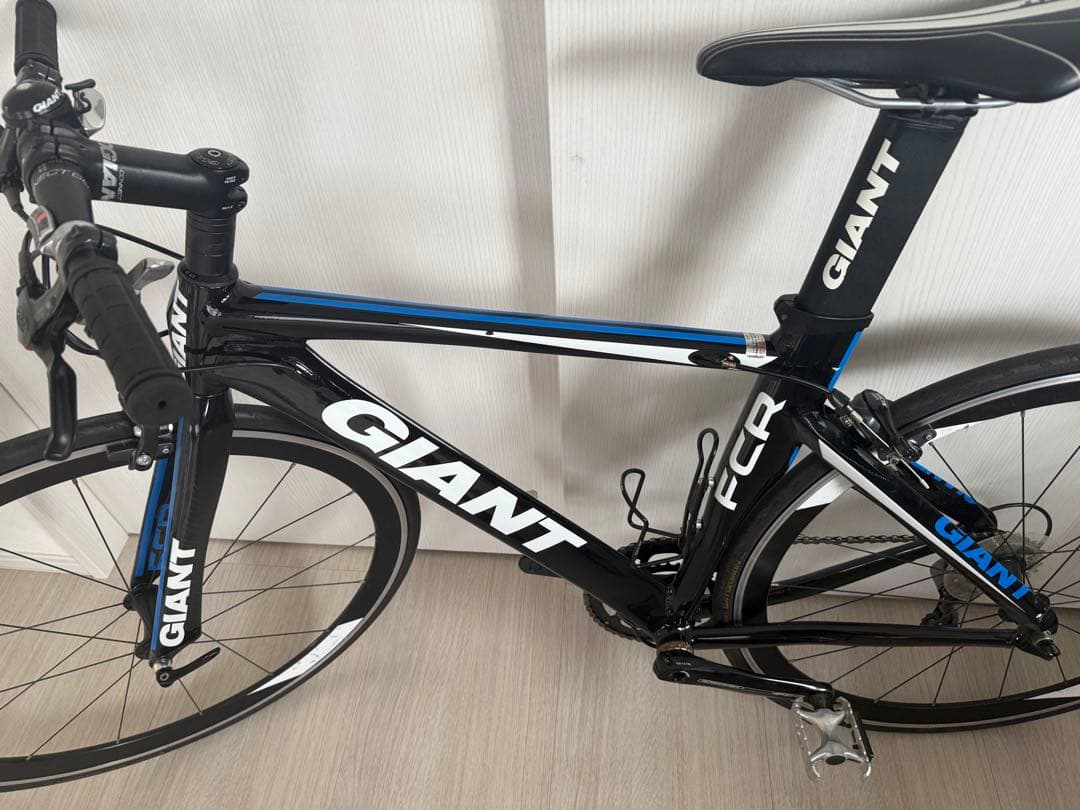 GIANT FCR0 2011年モデル　室内保管(手渡し可能です)