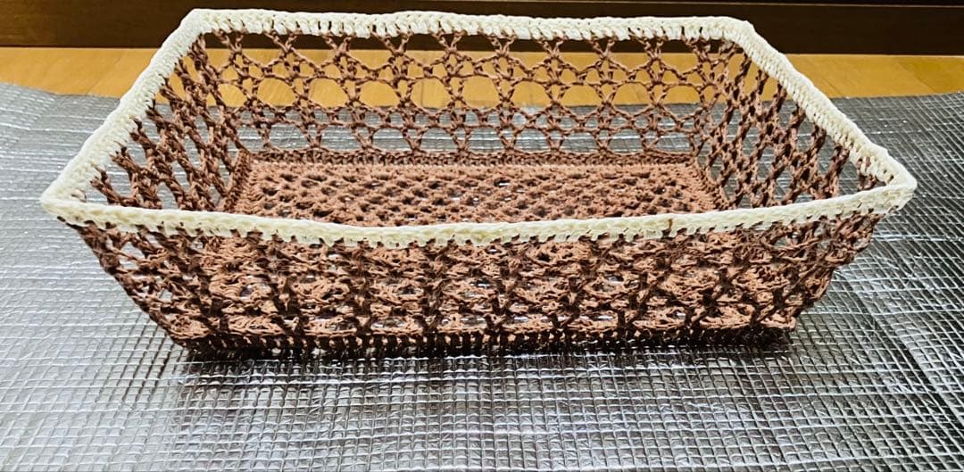 レース飾りかご　レーヨン製のレース編みがかわいいバスケット5個セット