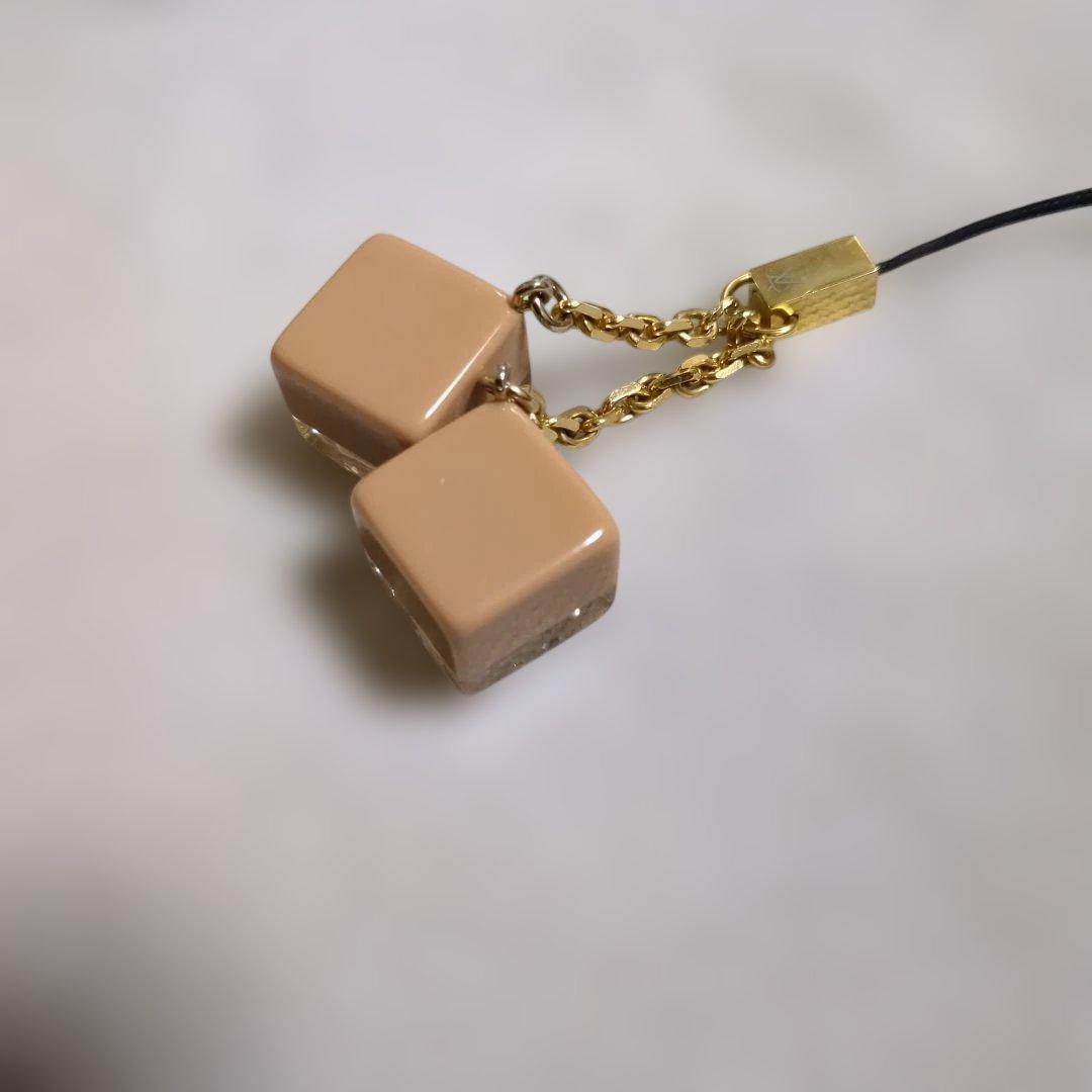 希少、LV ルイビトン透明立方体キーホルダー