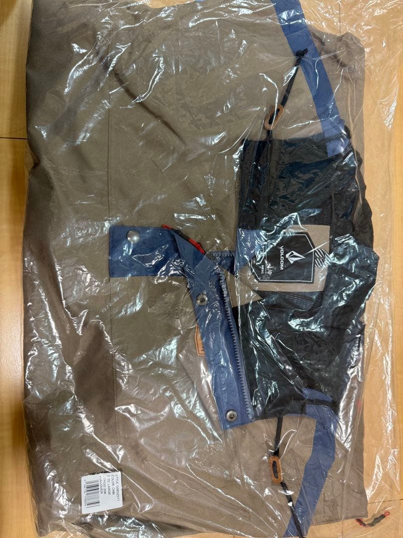 コロ助　VOLCOM ボルコム スノーボードウェア