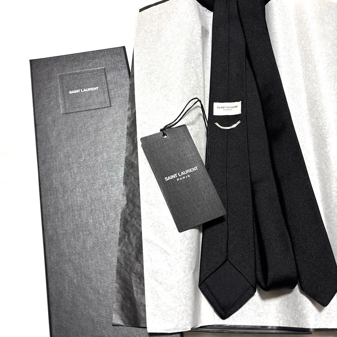 新品　サンローラン　ネクタイ　黒ブラック　無地ソリッド　ナロータイ　タグ付　箱付